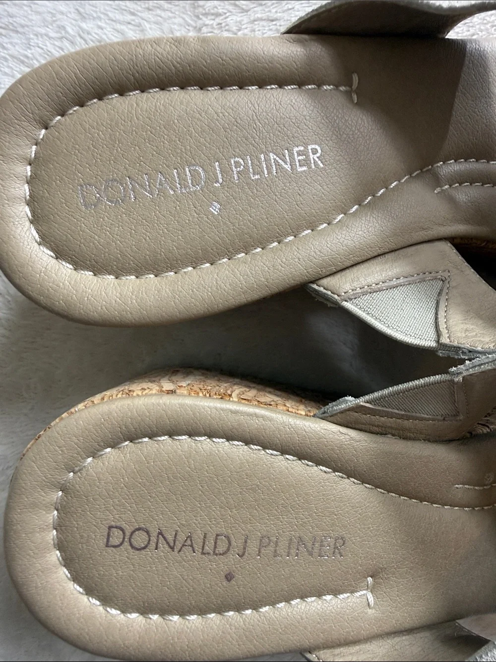 Donald J Pliner Shima Beige Grey Shimmer Cork Wedge Slide Sandals Size 8.5